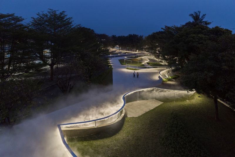 高樹智慧農業學校(夜晚化身為南華微光) 高樹智慧農業學校(夜晚化身為南華微光)