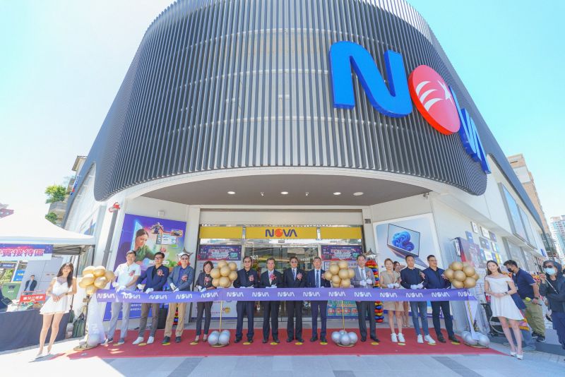 NOVA高雄店 5月16日全新開幕,為鳳山文山特區科技新地標。 圖片來源:高市府經發局 NOVA高雄店 5月16日全新開幕,為鳳山文山特區科技新地標。 圖片來源:高市府經發局