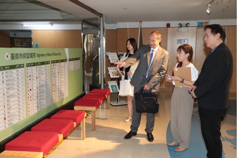 谷力哲處長認識臺南締盟城市 谷力哲處長認識臺南締盟城市