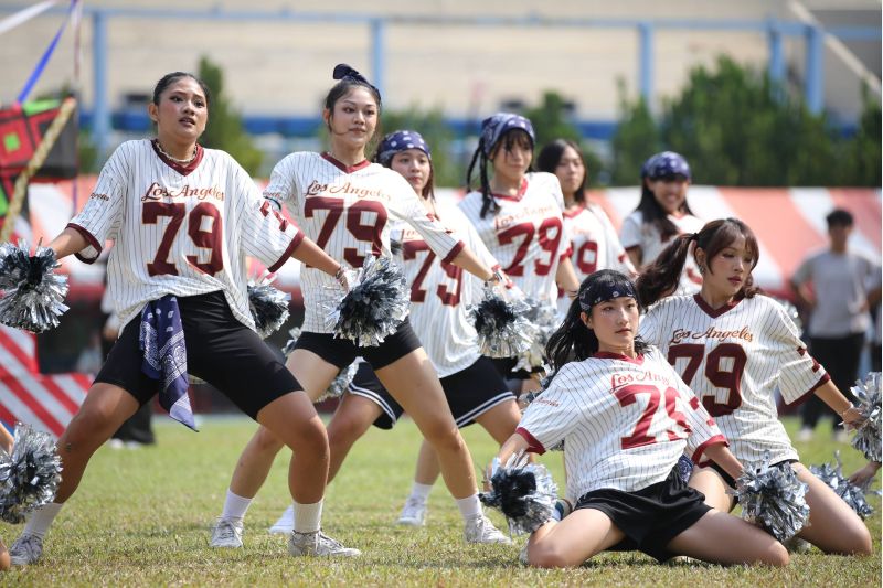 圖2.創意啦啦隊競賽由 藝產班奪冠