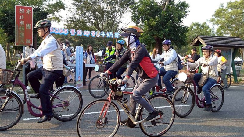2025台南市柳營牛奶節柳營區長劉發仲帶領鐵馬隊騎乘欣賞柳營風光揭開序幕