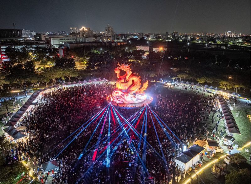 「2024龍來南科FUN光芒」燈光秀(歷史照片)