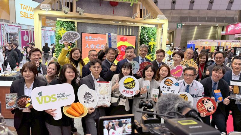 黃市長出席農業部於東京食品展「臺灣農水產物館」開幕典禮-2