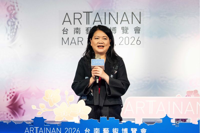 ART TAINAN 2026 畫廊協會理事長陳菁螢致詞.