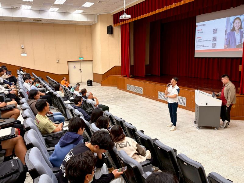 圖4：招募團隊詳細說明2026徵才計畫，鼓勵學生參與暑期實習