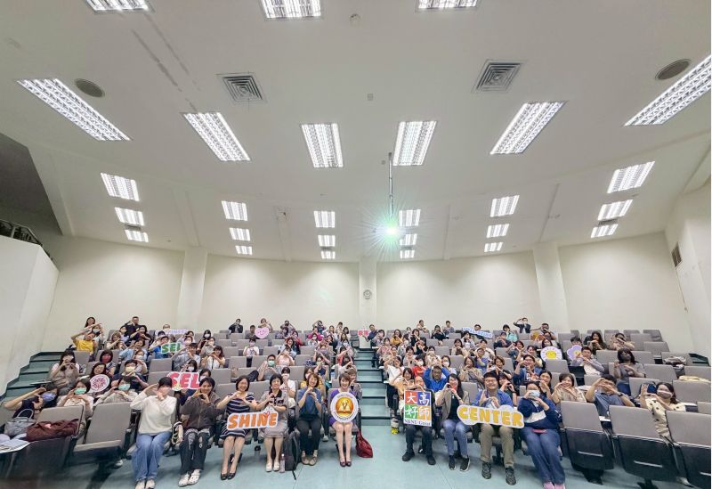 圖1.高師大唐硯漁副校長與講座與會者大合照